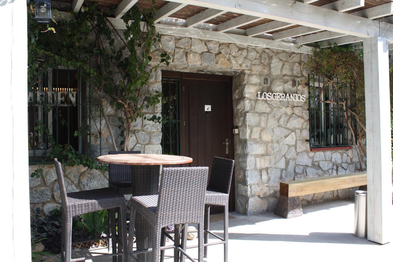 טורמולינוס Hostal Boutique Los Geranios Del Pinar מראה חיצוני תמונה
