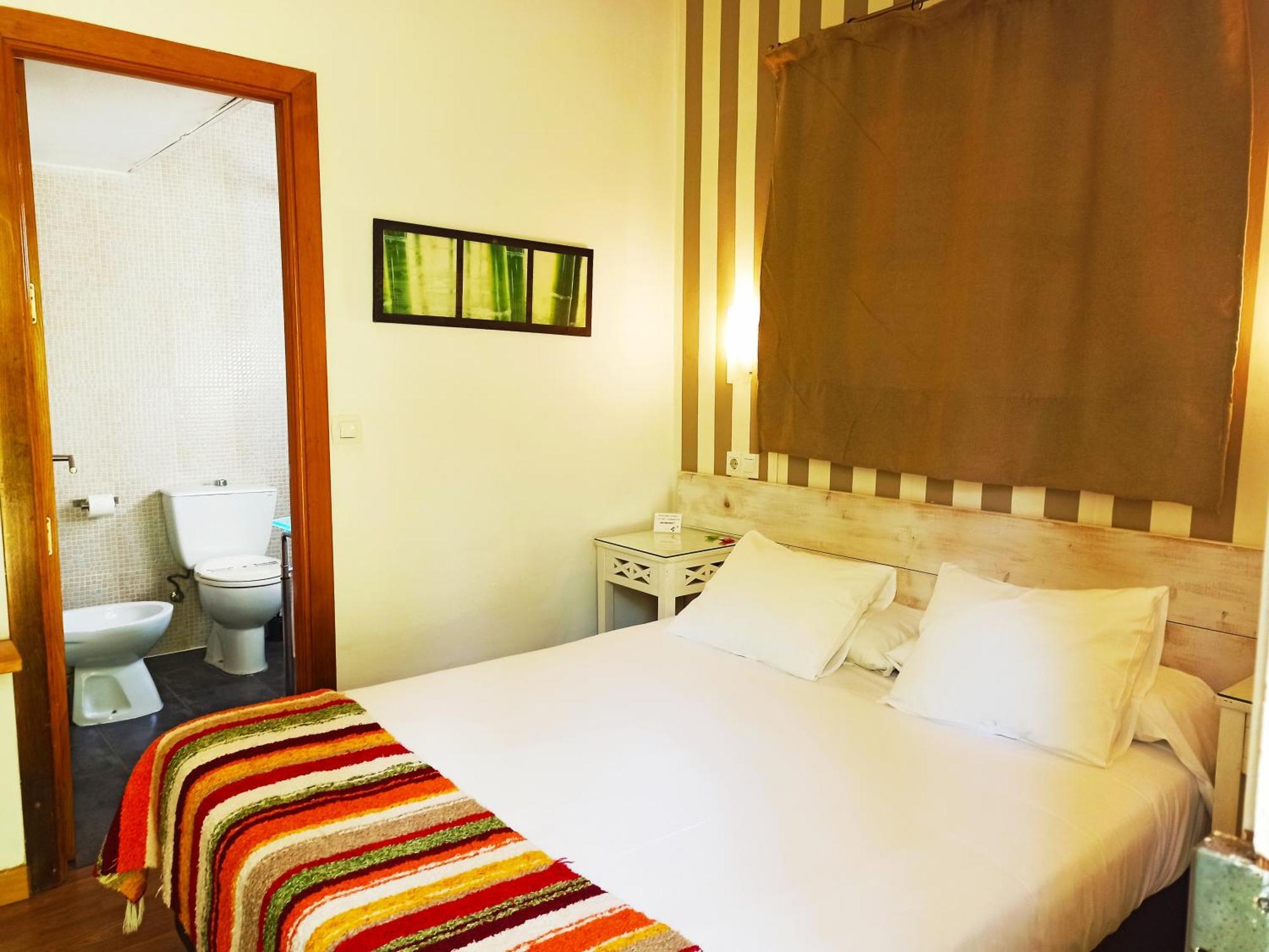טורמולינוס Hostal Boutique Los Geranios Del Pinar מראה חיצוני תמונה